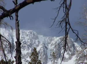 Friday's storm rolls in as winds pick up over the Dana Plateau.