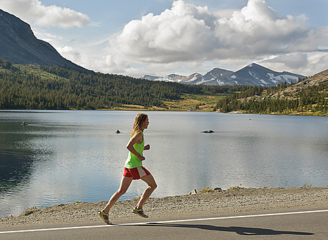 Eric Lynch passing Tioga Lake