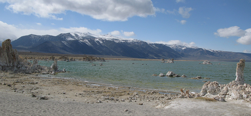 14runoffforecast2014-03-27-South-Tufa-high-and-dry-RC_4019