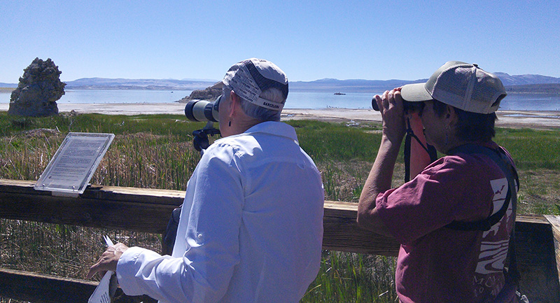 monoviewsSandra-and-visitor,-fri-morning-bird-walk